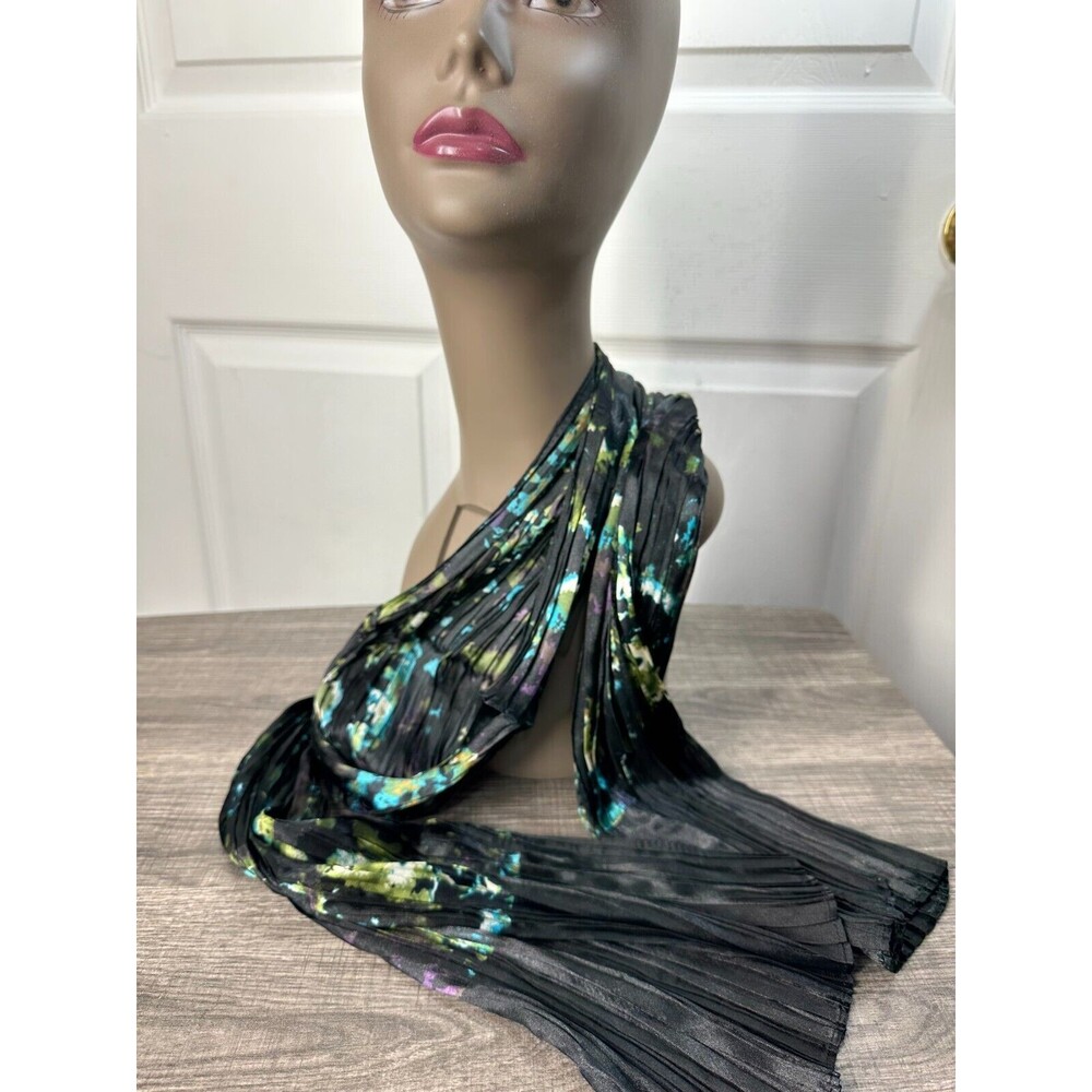 Accordion Pleat Scarf 80X14 Black Multi Polyester Excellent Preowned Condition
